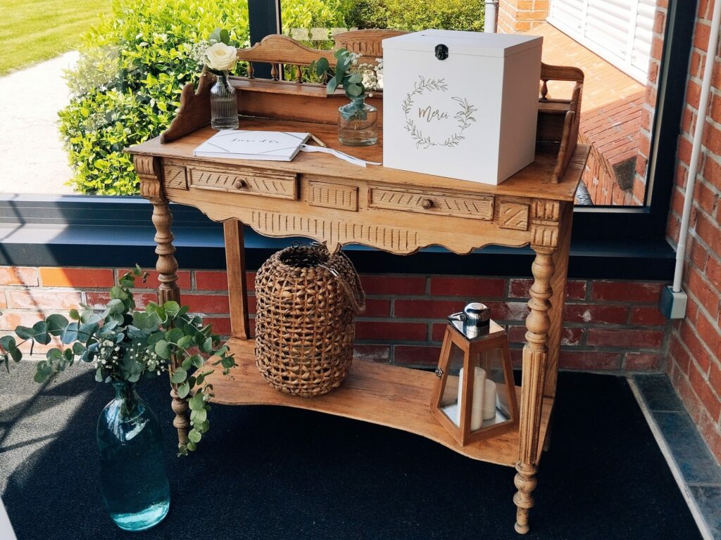 Petit meuble