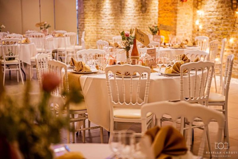 180 convives dans la grange